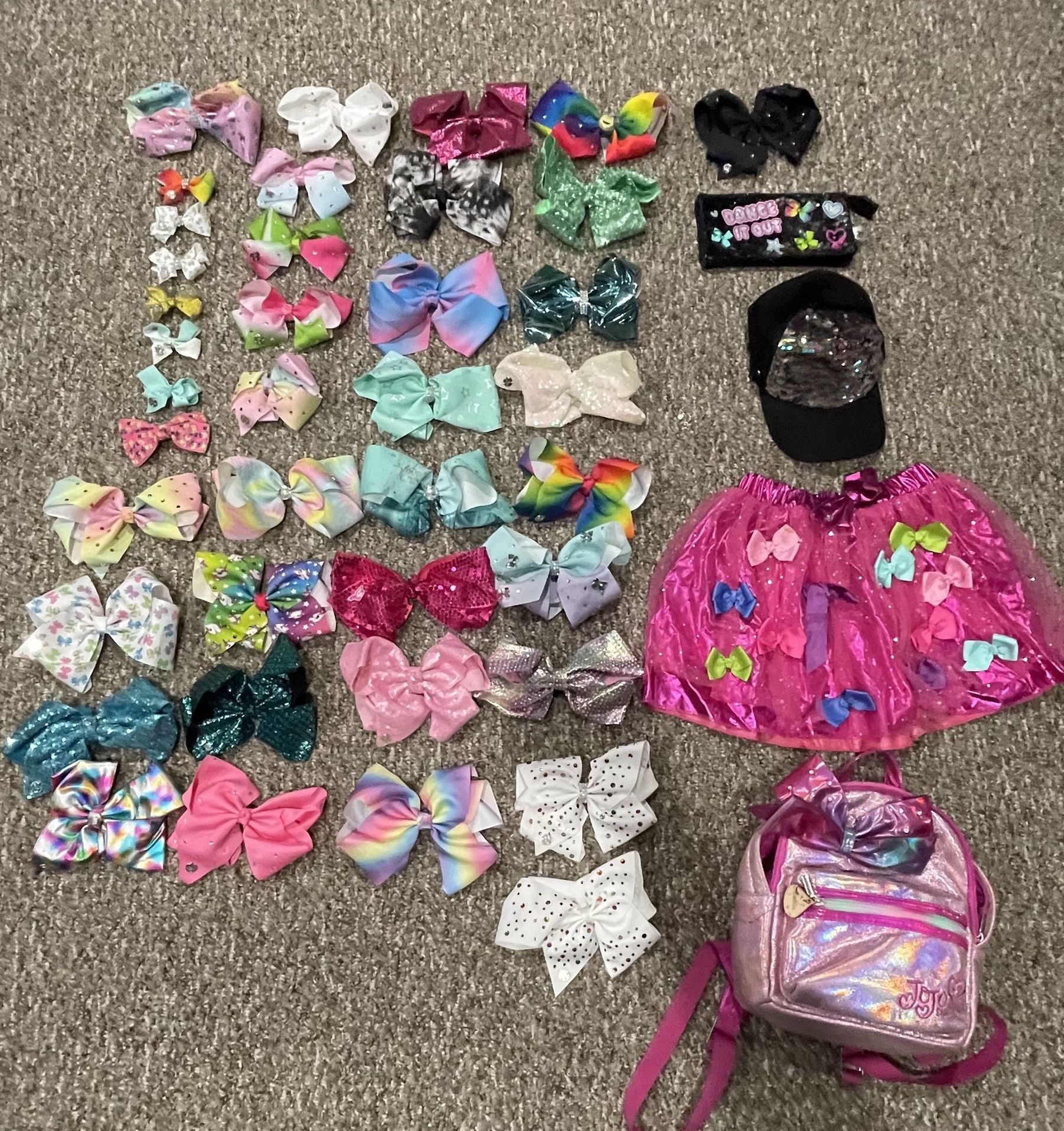 43 PIECES OF JOJO SIWA BOWS, Hat, Skirt And Backpack