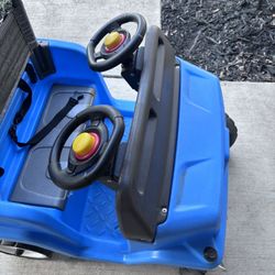 Step 2 Side By Side  Push Around SUV