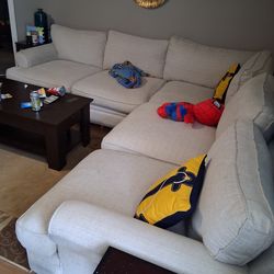 Cindy crawford 4 peice sectional