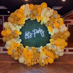 Luxury Balloon Backdrop with Neon Sign & Flowers