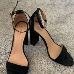 9.5 women’s black heel Merona strappy sandal