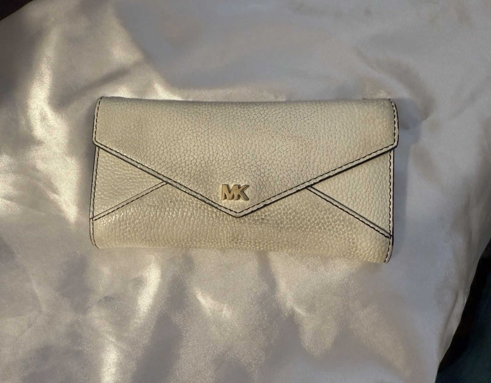Michael Kors White Pebbled Leather Wallet