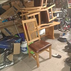 table with 4 chairs  make an offer 