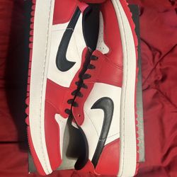 Air Jordan Retro 1 Low Golf - Chicago - DS Size 12