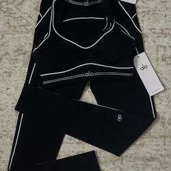 Alo Yoga Set Size s 
