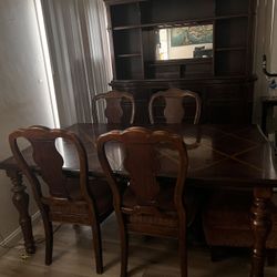 China Hutch And Table Set 