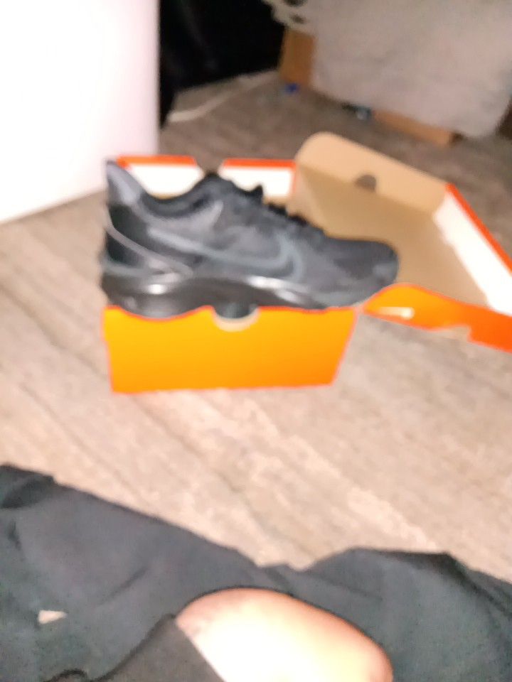 Boys Nike Shoes 