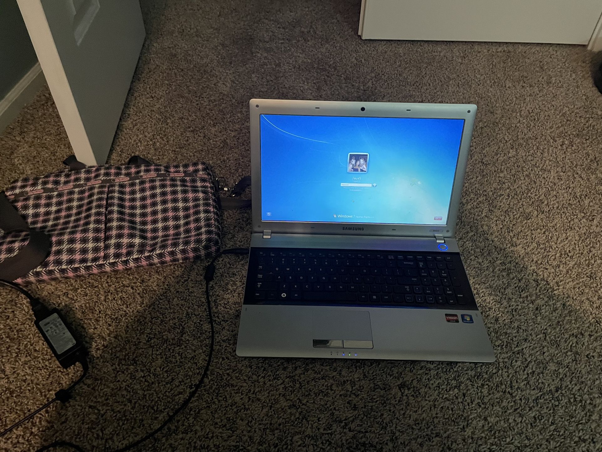 Samsung Laptop RV515