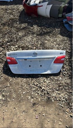 2016-19 Nissan Sentra Trunk