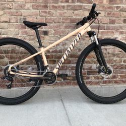 SPECIALIZED ROCKHOPPER FOR SALE!!