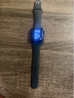 Apple Watch SE (2nd gen, GPS + Cellular)