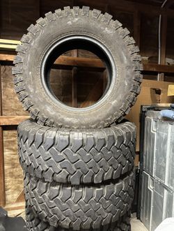 Wildpeak Tires 35 x 12.50 R18 LT 123Q