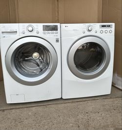 LG washer and dryer laundry