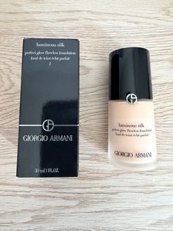 Giorgio Armani Luminous Silk Foundation