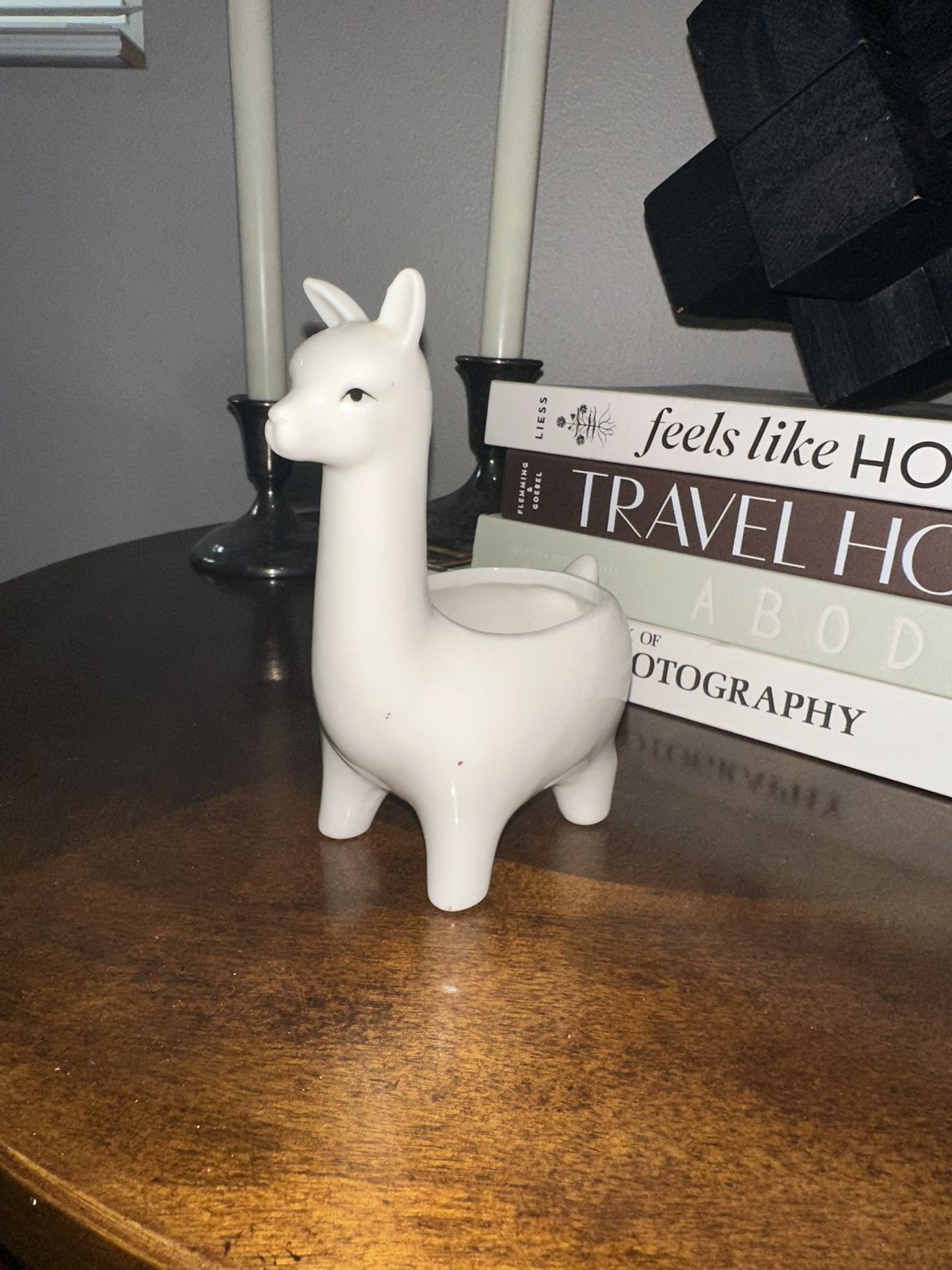 Little Llama Plantar Or Ring Holder