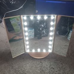 IMPRESSIONS VANITY MIRROR 