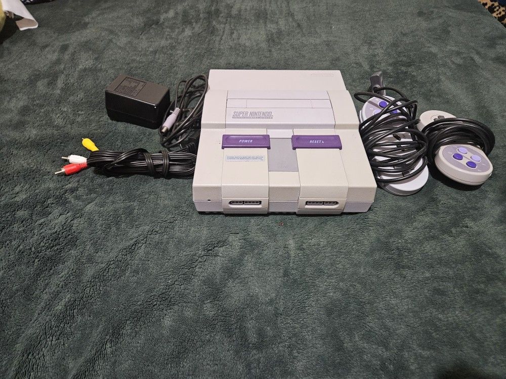 Super Nintendo Bundle