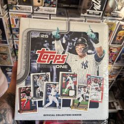 2025 Topps Series 1 Binder