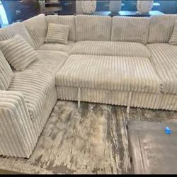 💥NEW SECTIONAL💥 