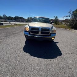 2005 Dodge Dakota