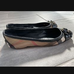 Burberry Shoes 