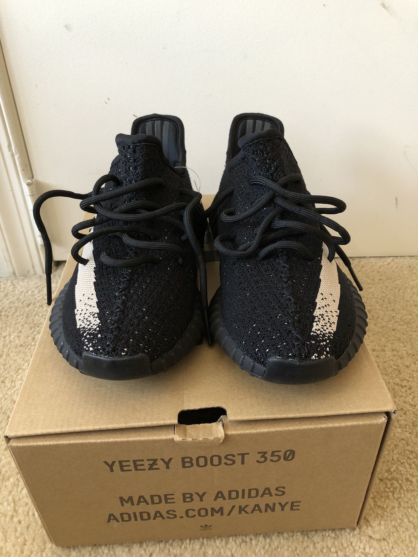 Yeezy Boost 350 V2 Oreo