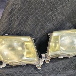 Toyota Tacoma Headlights Assembly OEM 05 06 07 08 09 10 11 Right Left Headlamp Replacement set pair
