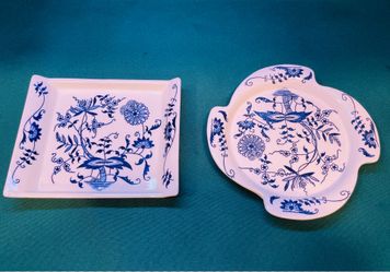 Vintage Blue Onion pattern set of 2 dishes in unique shapes
