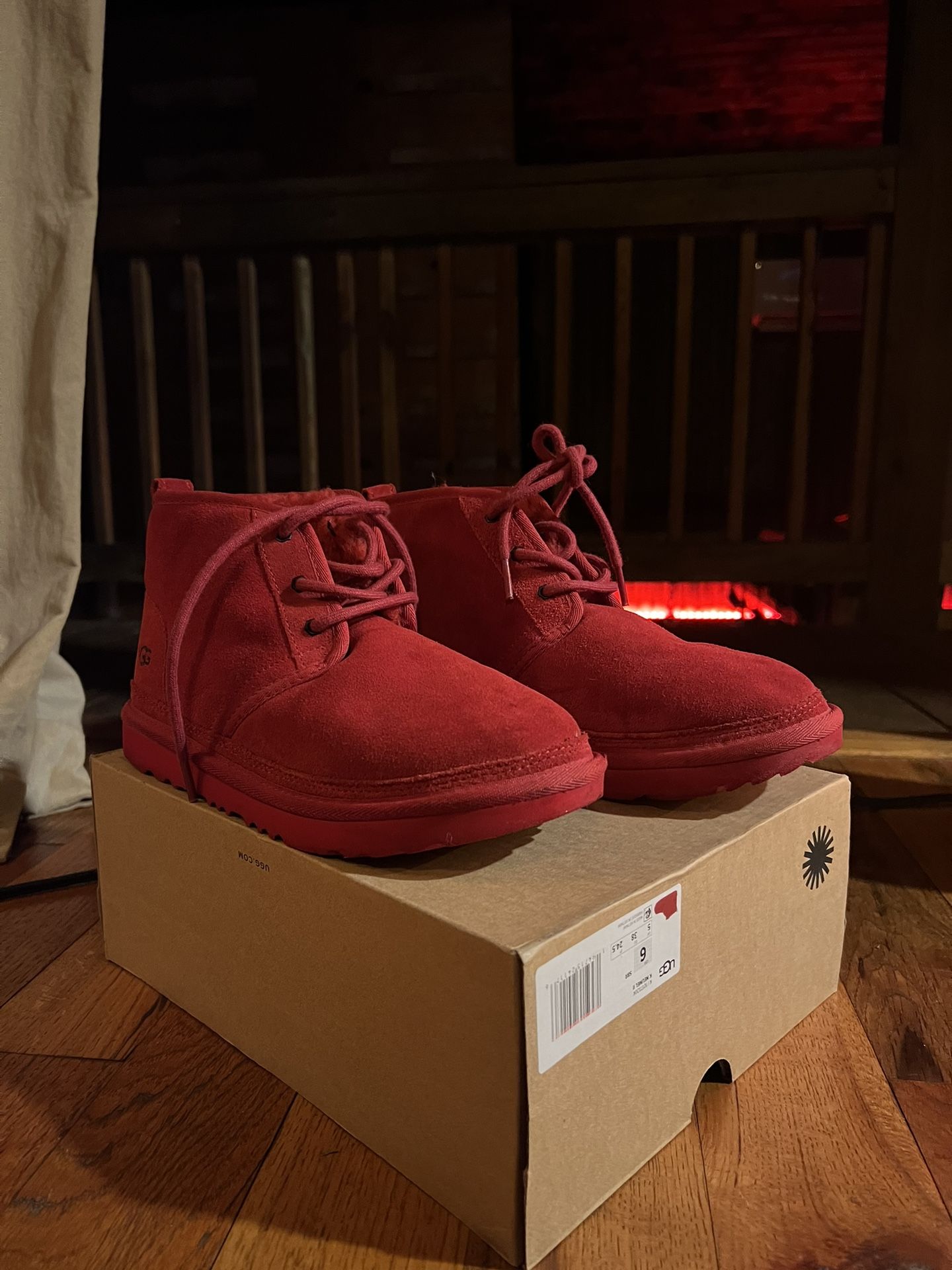 Women’s UGG® Neumel Chukka Boot - Pink Glow - Size 6 - Gently Used