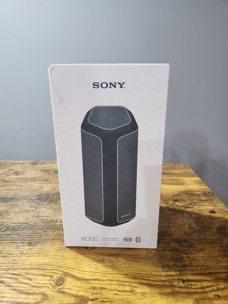 Sony XE300 Speaker