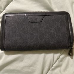 Gucci wallet