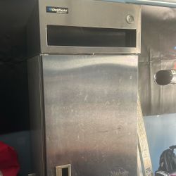 Commercial Refrigerator 