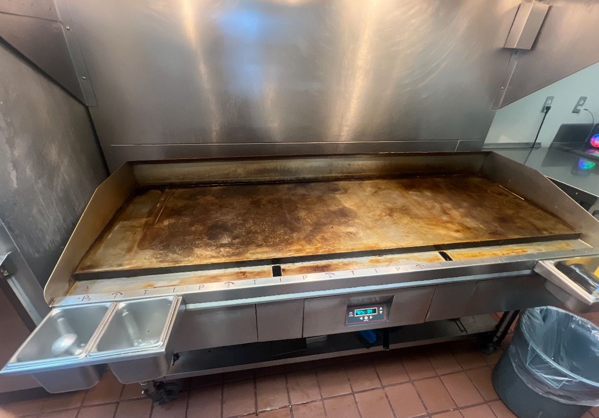 Lane gas commercial kitchen grill with six burners $2000 OBO   Currently in use, 