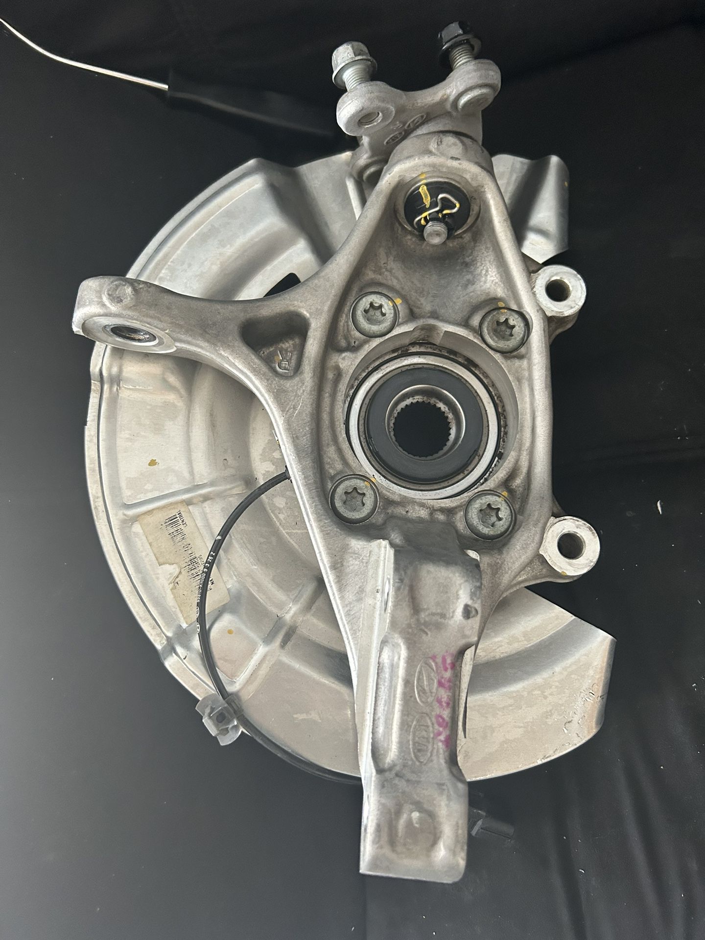Hyundai Veloster N Spindle Hub Assembly *3K Miles*