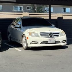 2010 Mercedes-Benz C-Class 