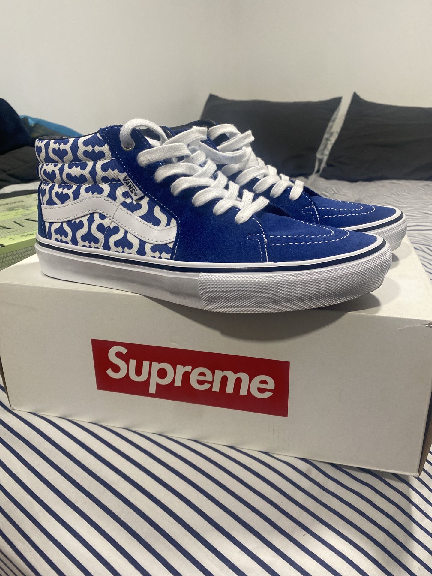 SUPREME®/VANS® MONOGRAM S LOGO SKATE GROSSO MID ROYAL BLUE SIZE 9.5