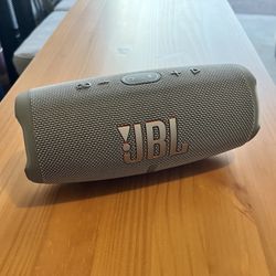 JBL Charge 5 Portable Waterproof Bluetooth Speaker - Gray 