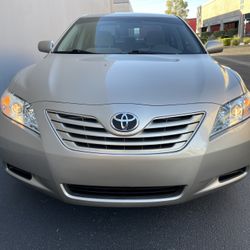 2009 TOYOTA CAMRY LE 