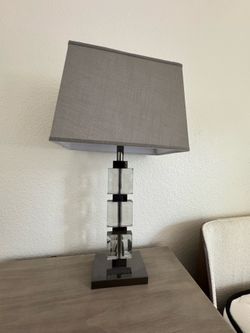 Desk lamp