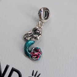 Disney PixarMermaid Ariel Dangle Charm Pandora