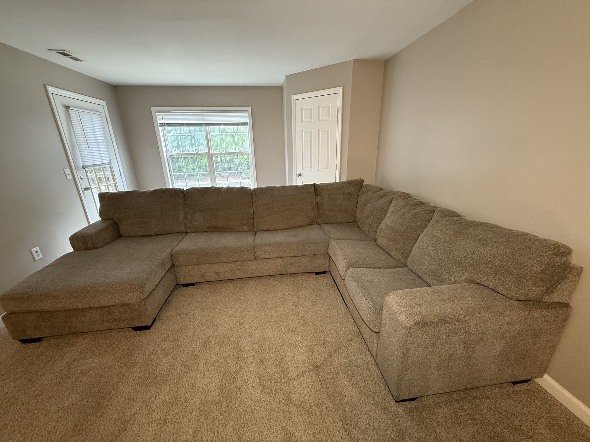 Sectional Sofa 