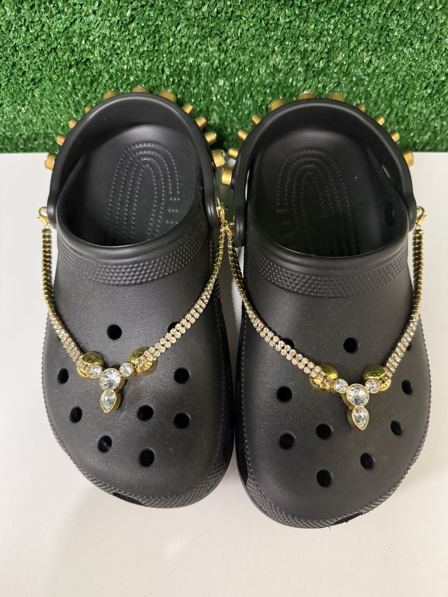 Crocs Classic Clog Tiara Black Gold Diamonds Gemstones Women's Size 8