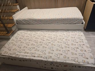 IKEA Slakt Trundle Bed. Twin Kids Bed