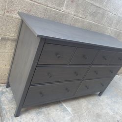 Ikea Hemnes Solid Wood Gray 8 Drawer Dresser 