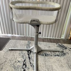 HALO BassiNest Swivel