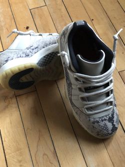 Retro 11 Lows Snakeskin Size 8 Men