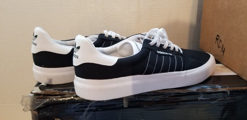 Adidas And Converse Shoes Size 11