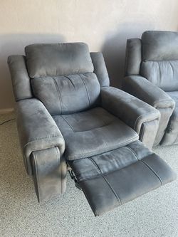 Set Of Two Power Recliners