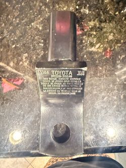 Hitch , Toyota