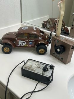Vintage RC Baja Bug Volkswagen Beetle w/ Futaba Controller & Charger – Collectible